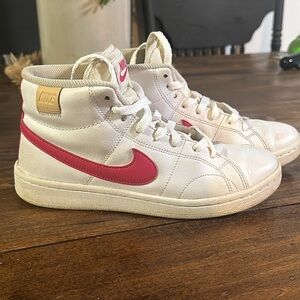 Nike Blazers size 7